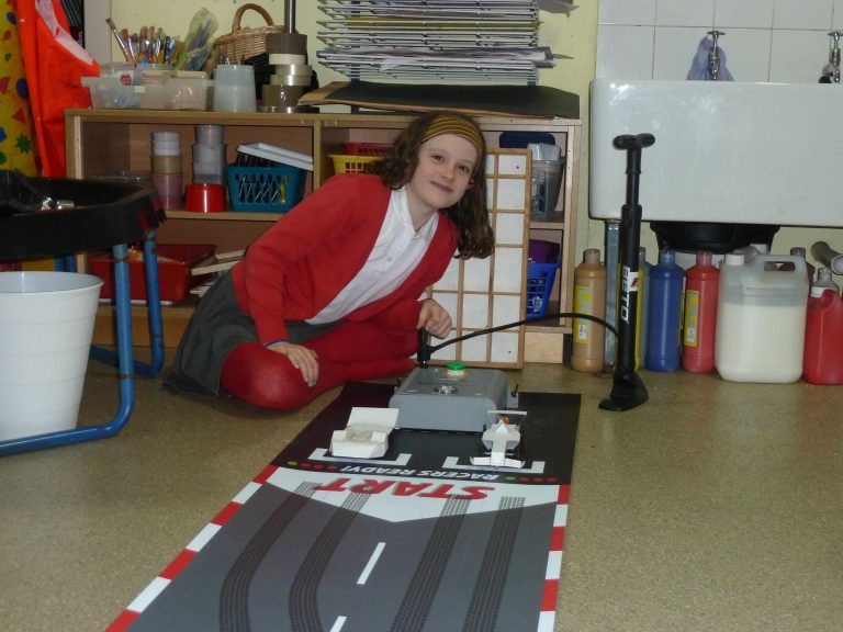 MIDGLEY MOTOR CARS INVOLVED WITH LOCAL SCHOOL PROJECT