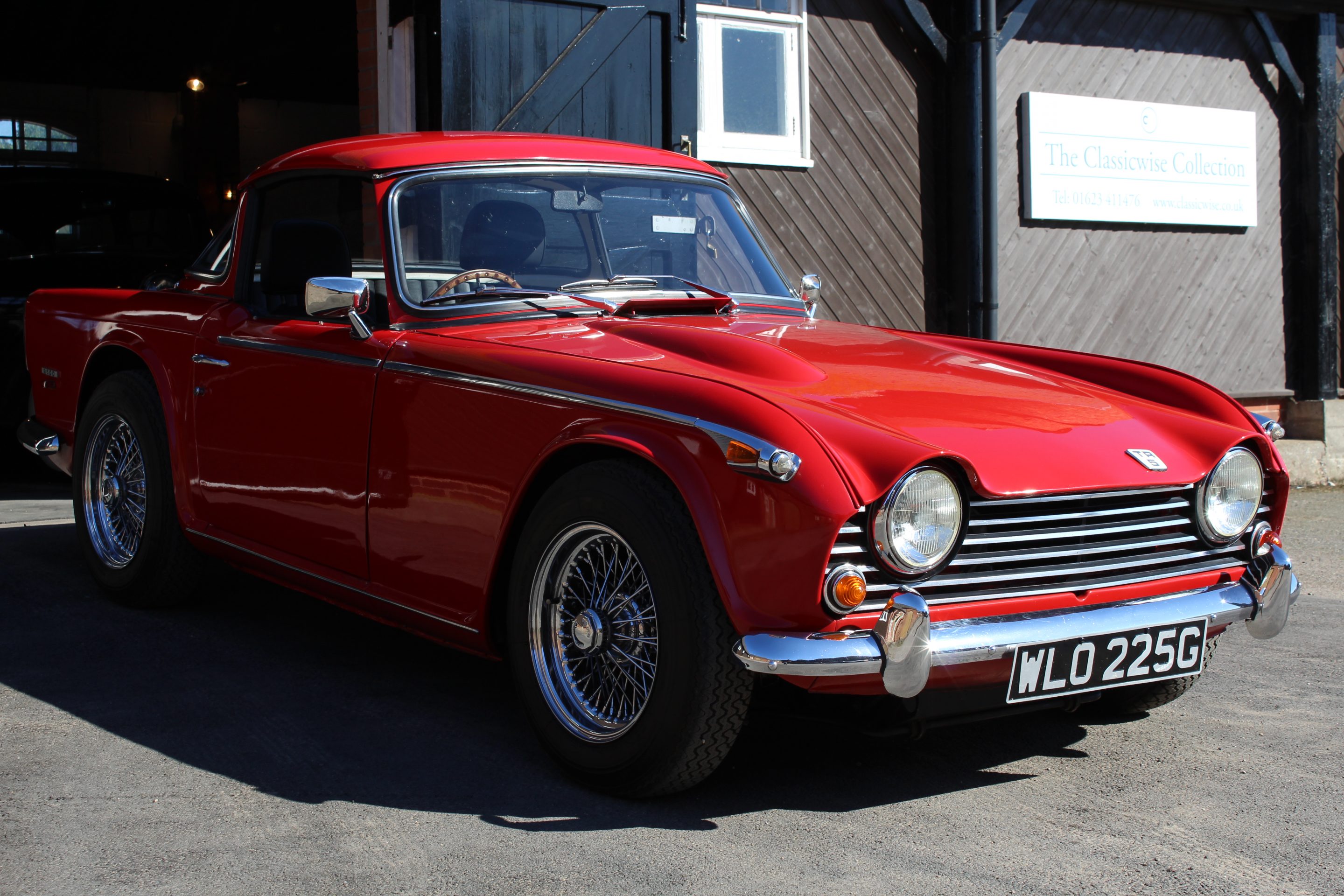 to Classicwise Cars Classic Car Specialists in Nottingham