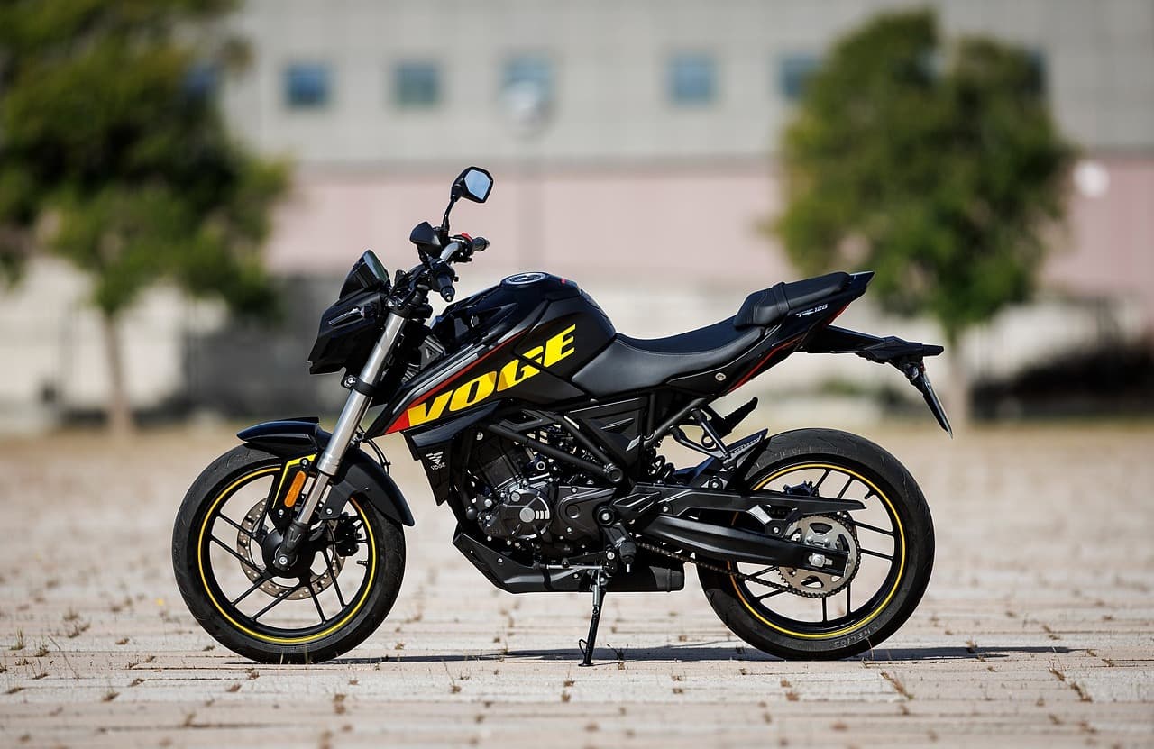 R125