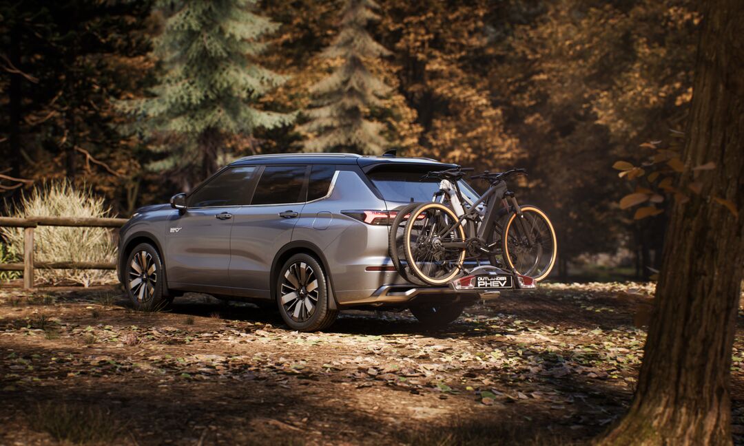 Web Medium 25my Outlanderphev Autumn 1 - A.F. Noble & Son