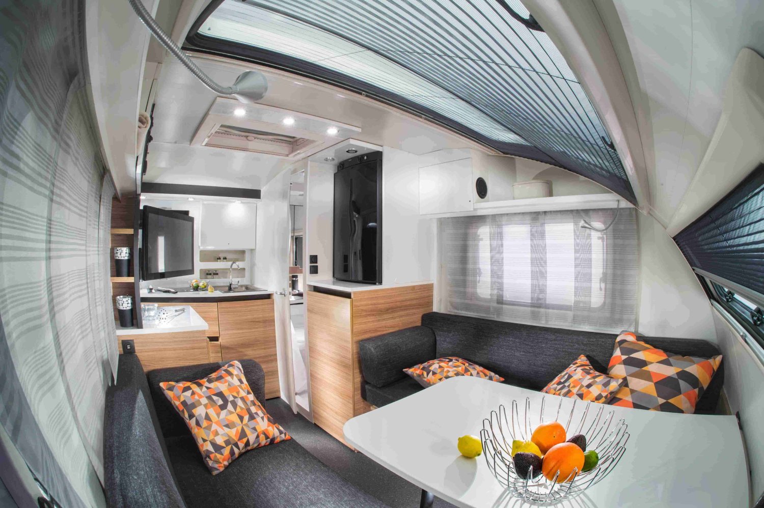 401 Action 361 Lh Image Interior 4bc6689 - Cara Motorhomes Ltd
