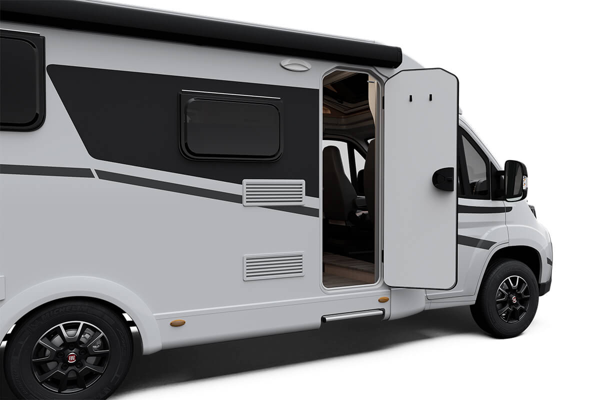 Sl V69 Ext Fiat Bj25 Adv W White Adventure Ext Cam9 Eingangsbereich2 - Cara Motorhomes