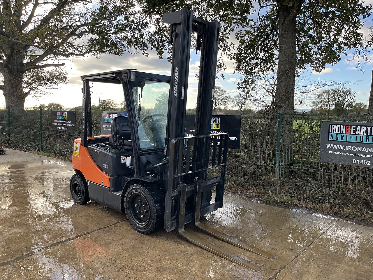 Used Doosan forklifts for sale UK