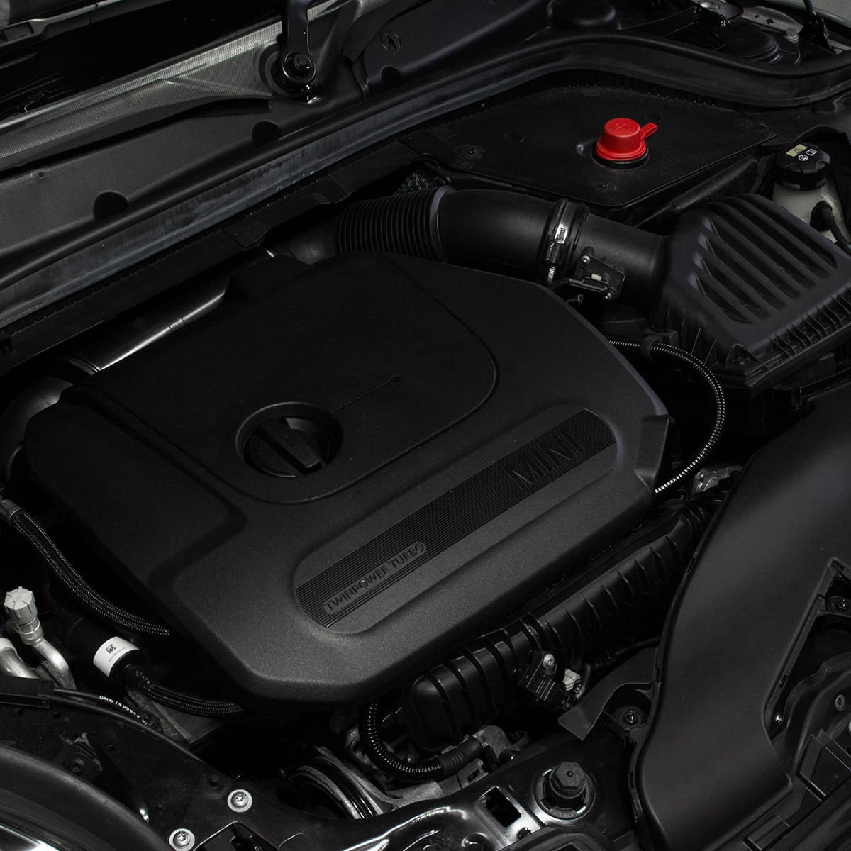 Mini Body Image (1) - Superior Auto Hub