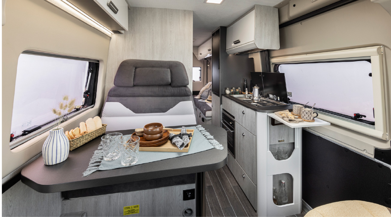 Livingstone Features - Geoff Cox