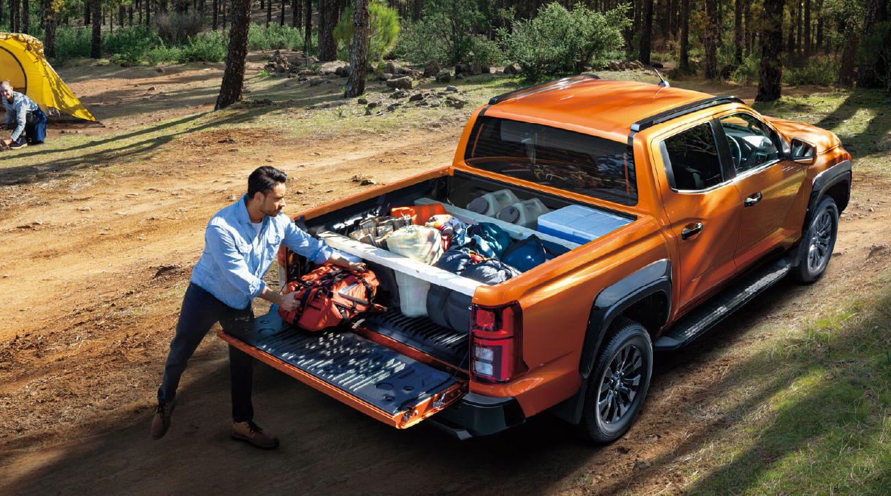 L200 Features - Geoff Cox