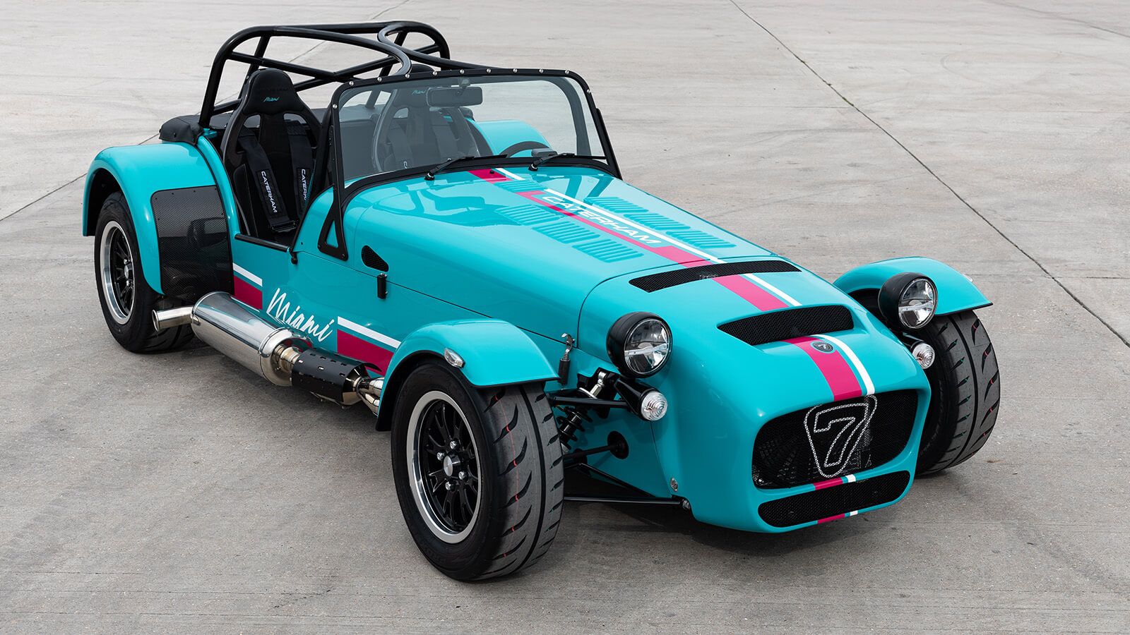 Fp 0557 1600x900 - Williams Automobiles