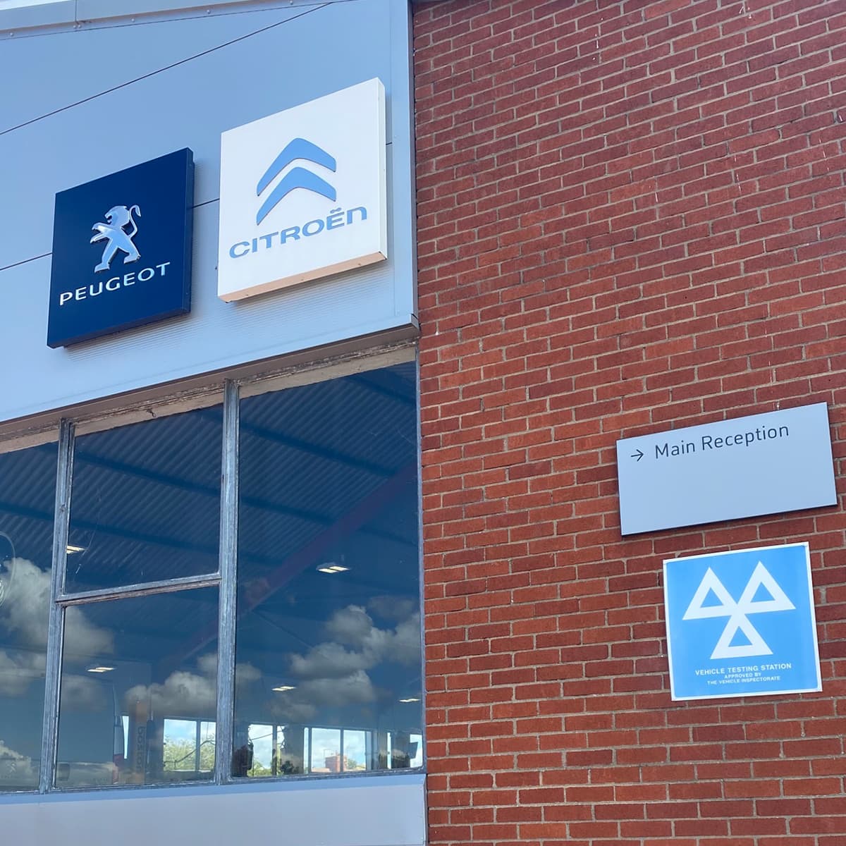 Citroen Peugeot Mini Content Page Body Image 2 (1) - Saltford Motor Services Ltd