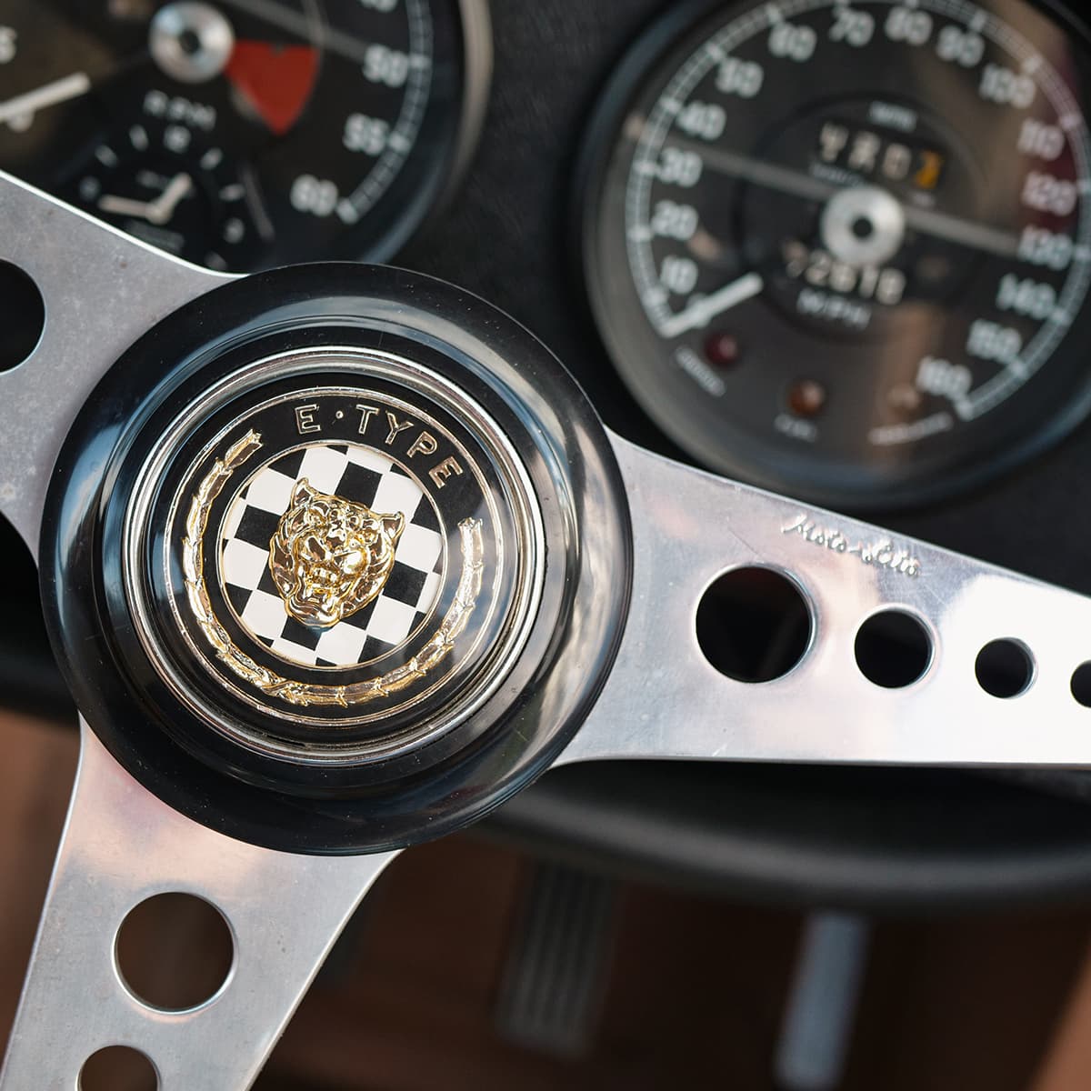 Classicwise Vehicle Storage Body Image 3 (1) - Classicwise Ltd