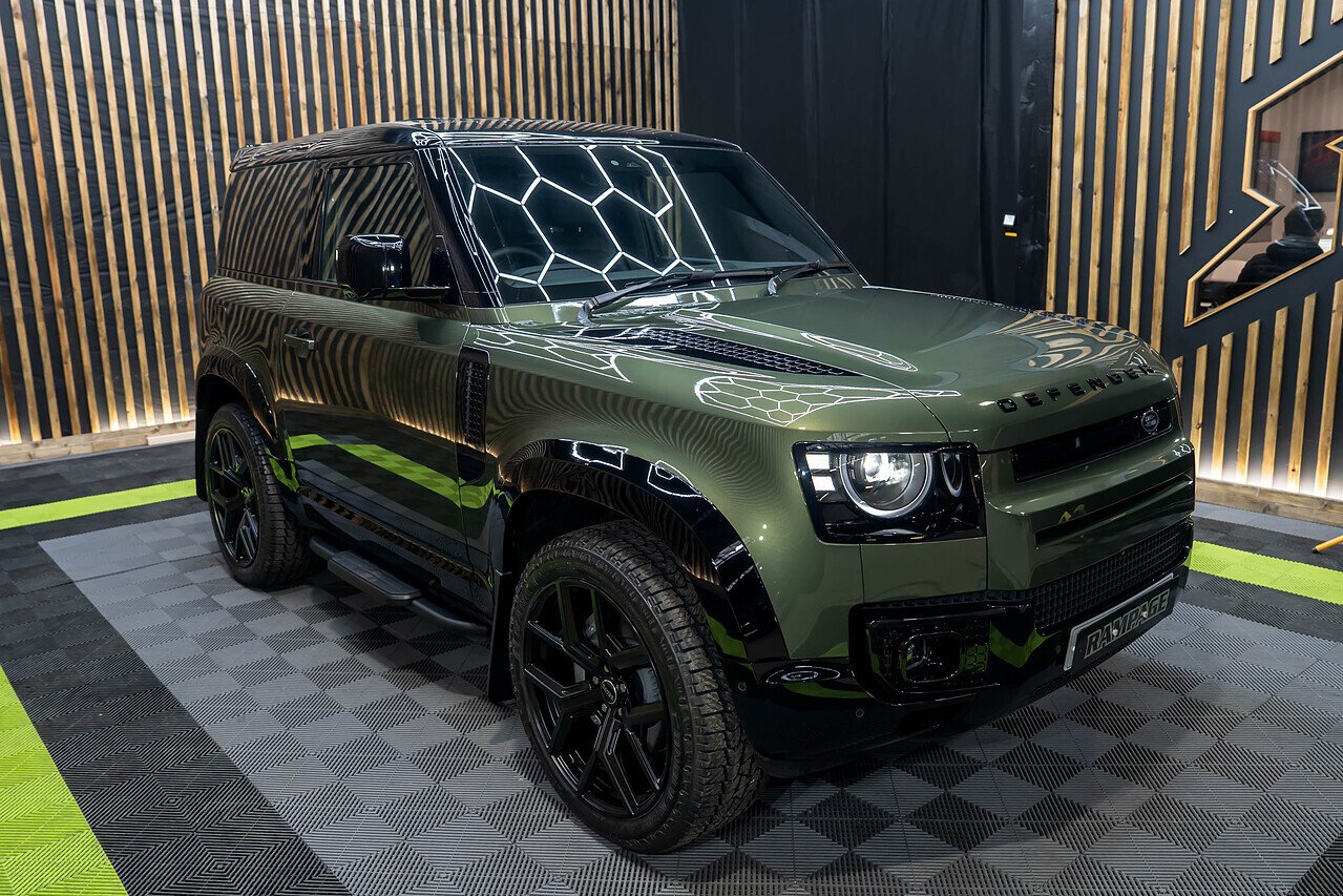 Land Rover Defender 90 Hard Top Design