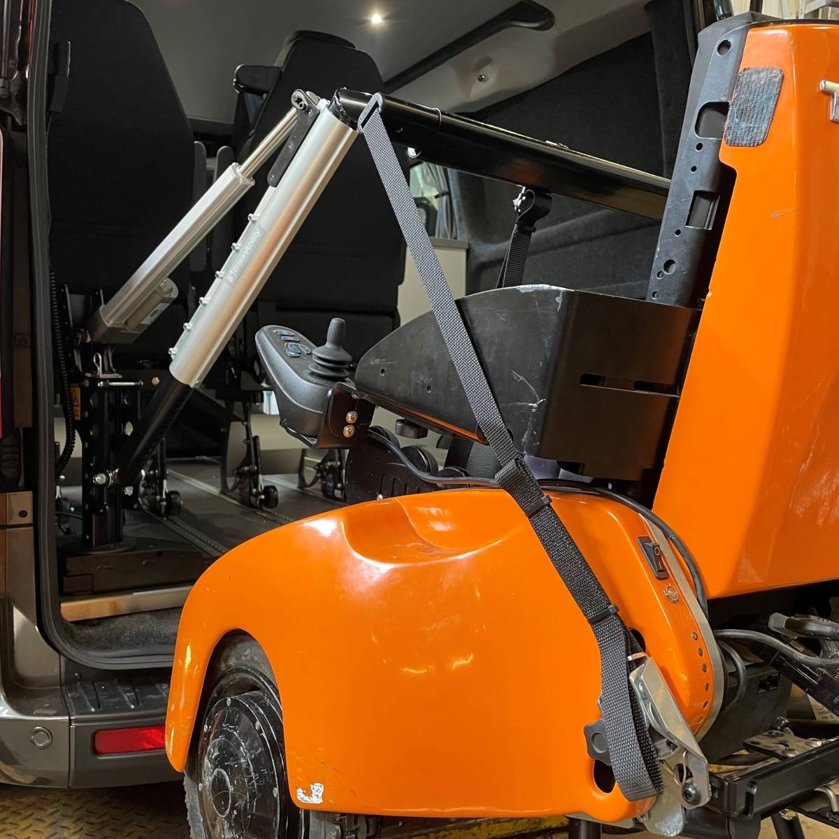 Website Home 100 - Roy Wood Transits