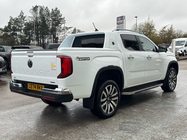 Amarok - Rear
