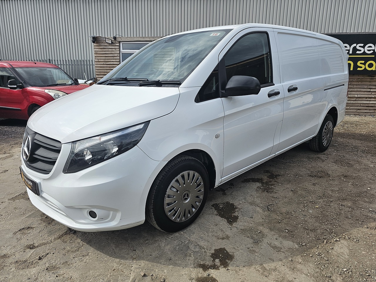 Van of the Week Spotlight: Best Deals on the Mercedes-Benz Vito in September