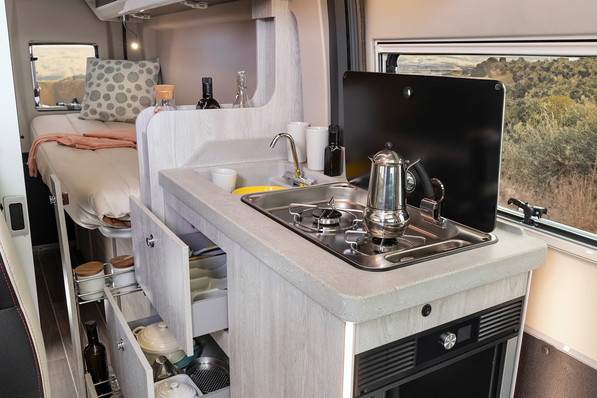 Livingstone 6 Secondary Image 14 (1) - Tottington Motor Company