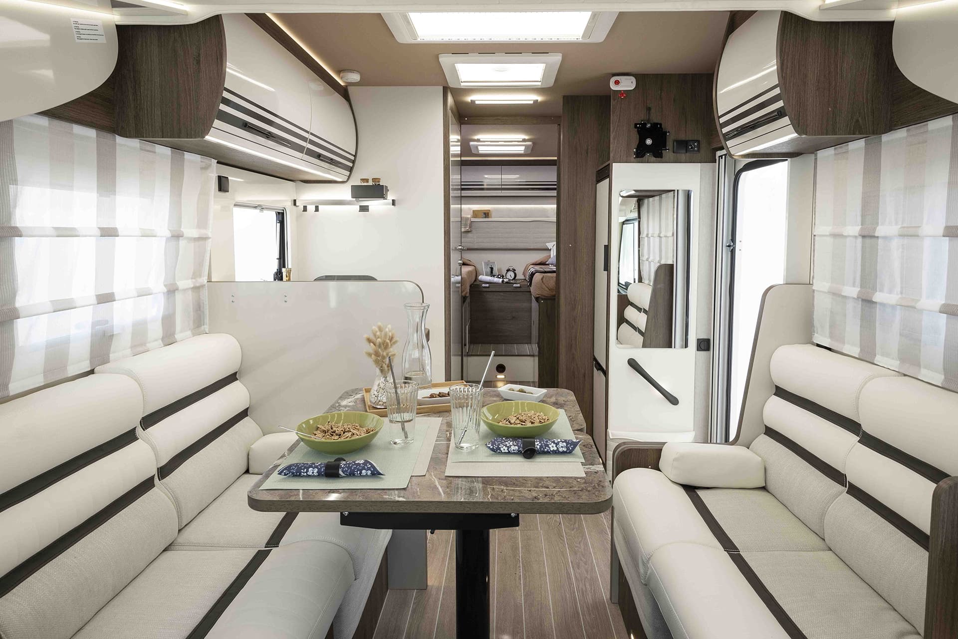 Pegaso 750 Main Interior (1) - Tottington Motor Company