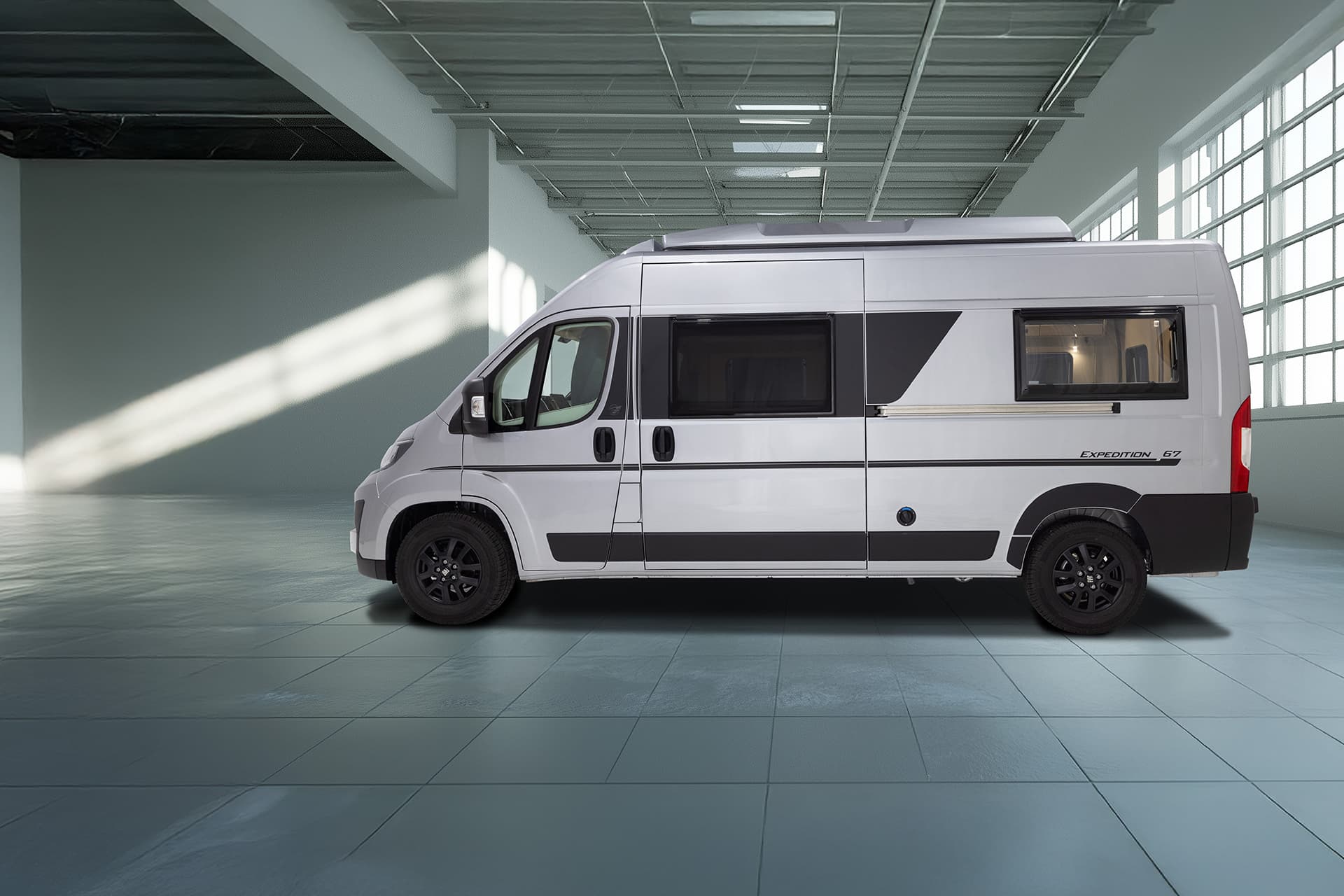 Expedtion 67 2 (1) - Tottington Motor Company