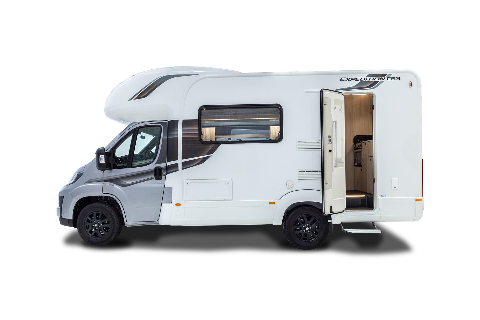 Expedition Coachbuilt C63