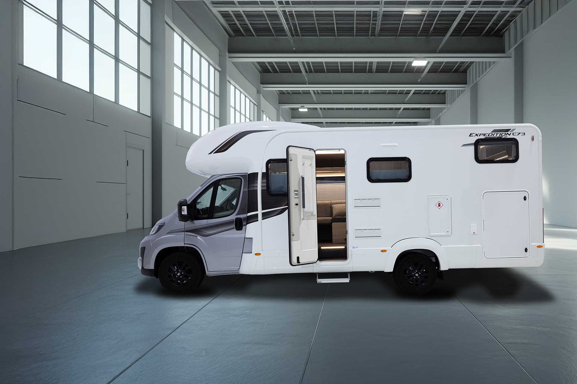 Expedtion C73 3 (1) - Tottington Motor Company