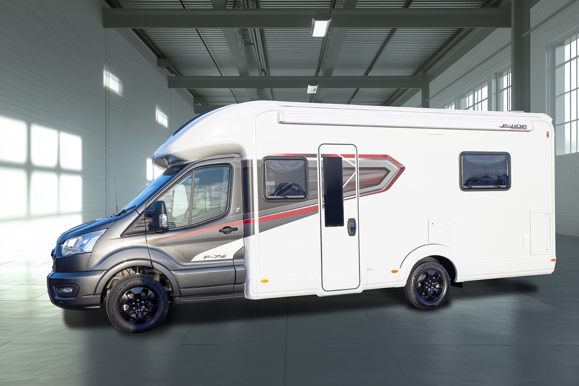 F Line 74 3 (1) - Tottington Motor Company