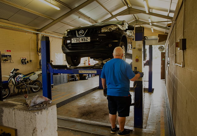 Service & MOT 
