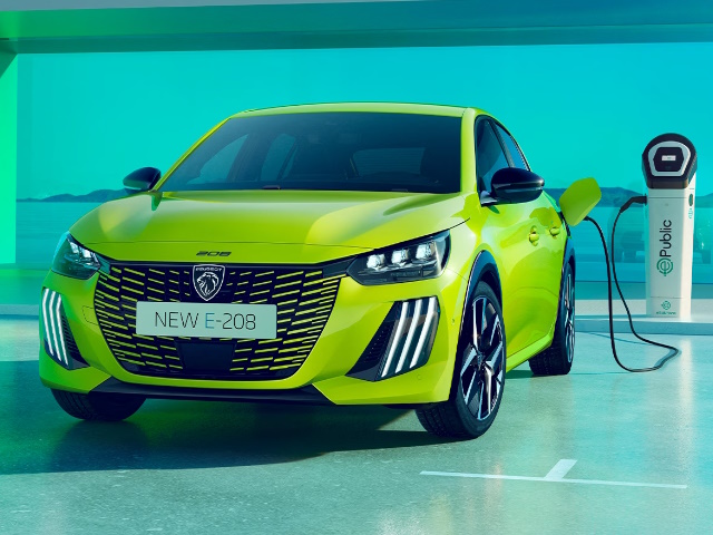 Discover the E-208, the electric city car