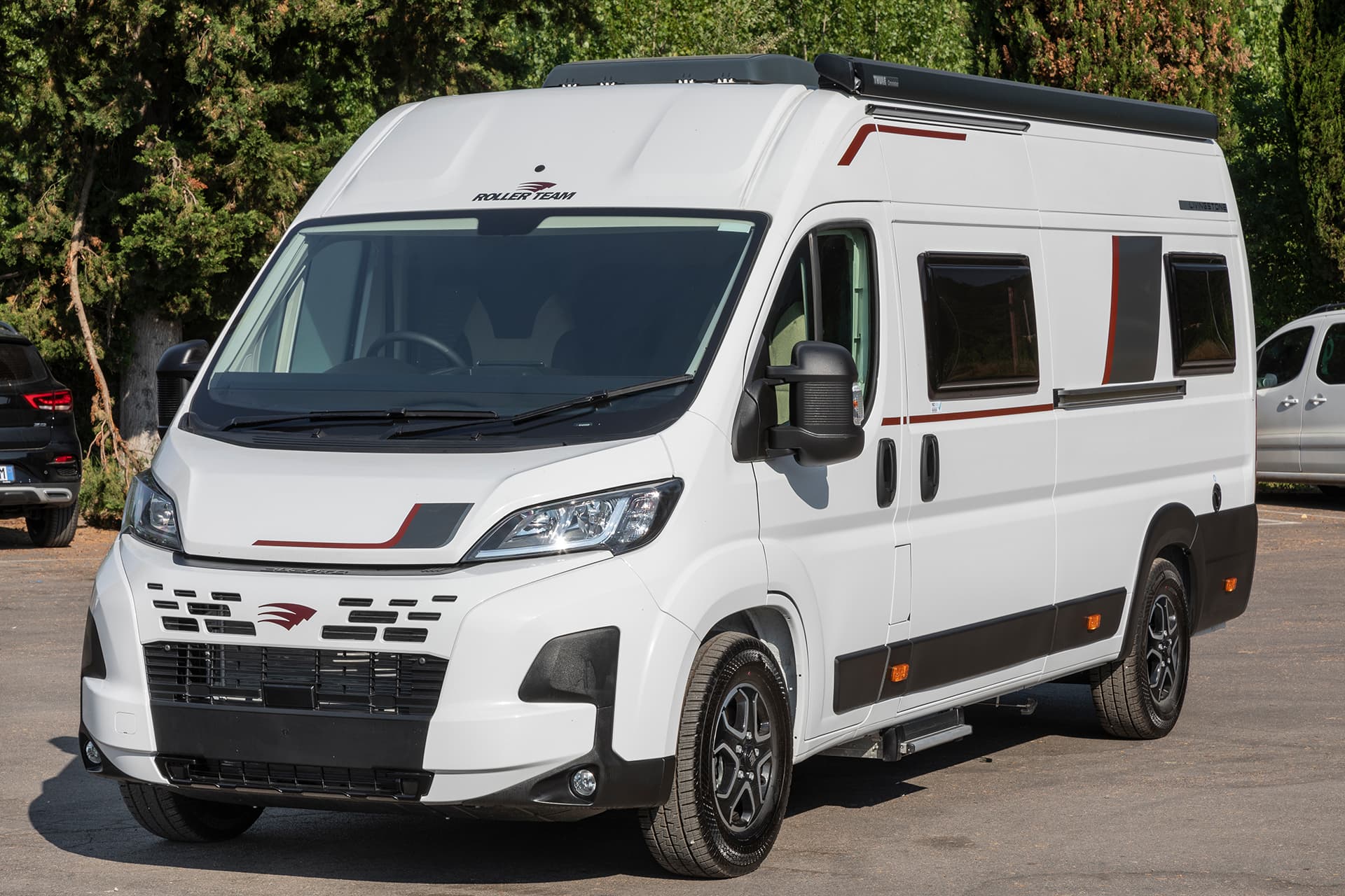 Livingstone Duo External (1) - Solent Motor Homes Ltd