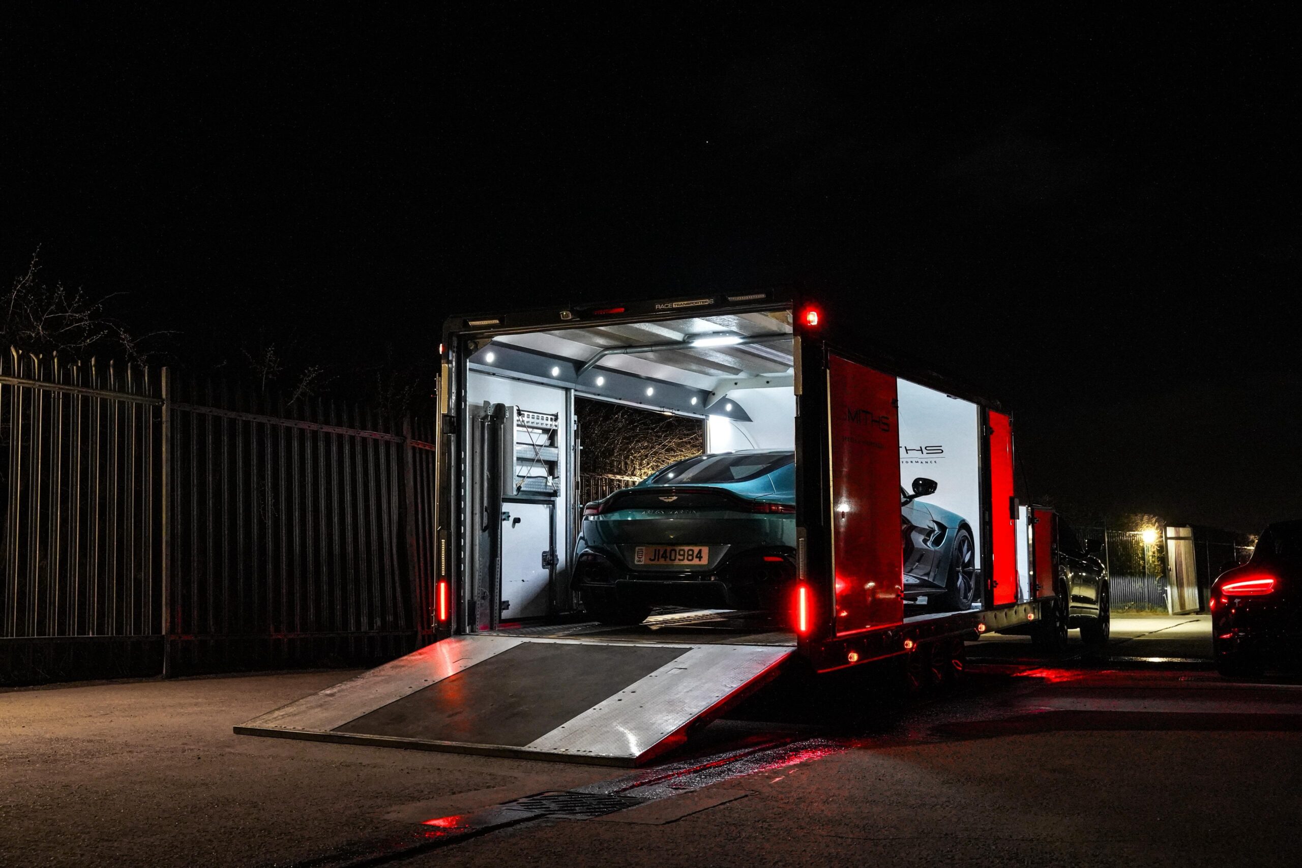 Smiths Careers Header - Smiths Sports & Performance