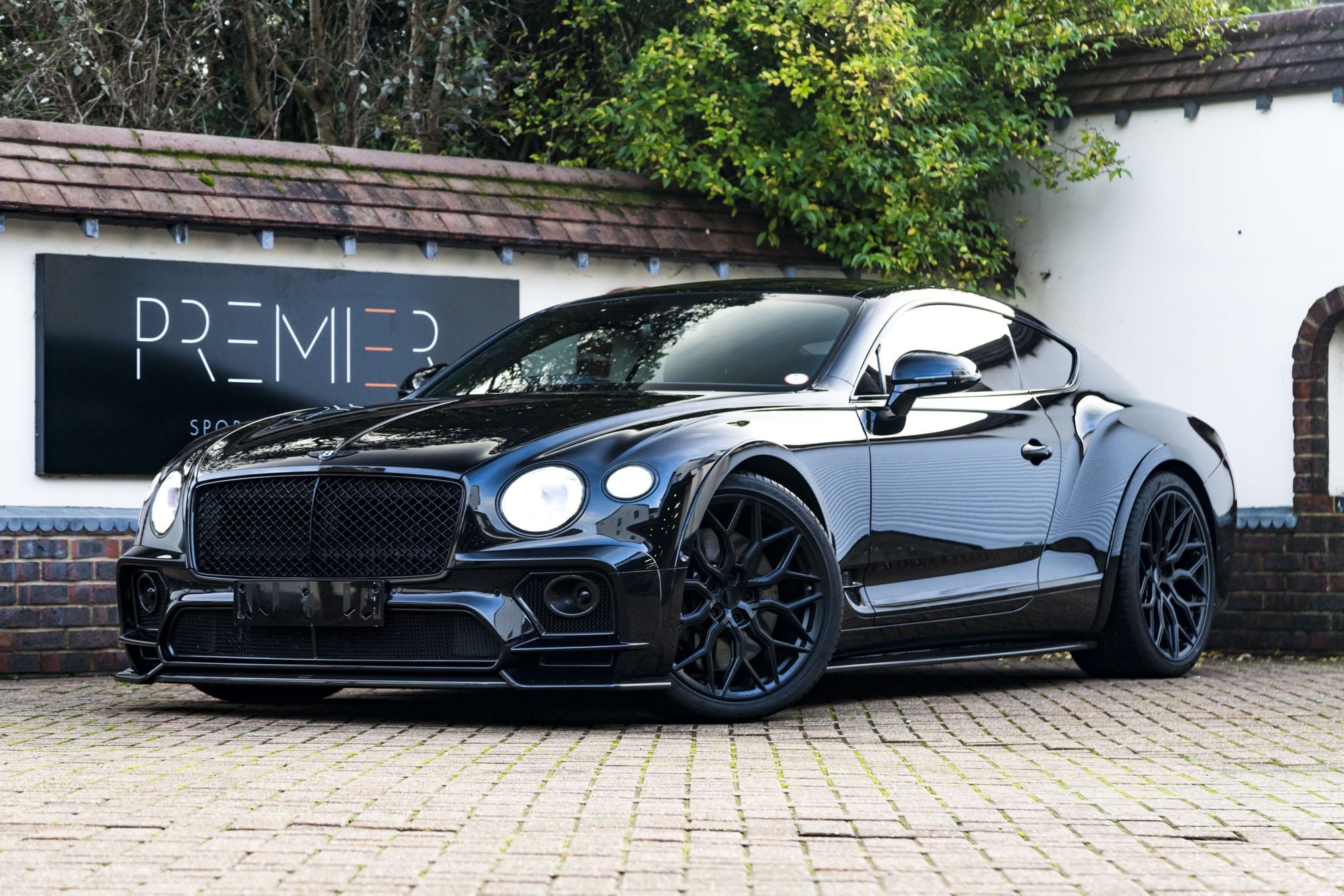 Used Luxury Car Showroom In Bournemouth - Premier Sports Solutions