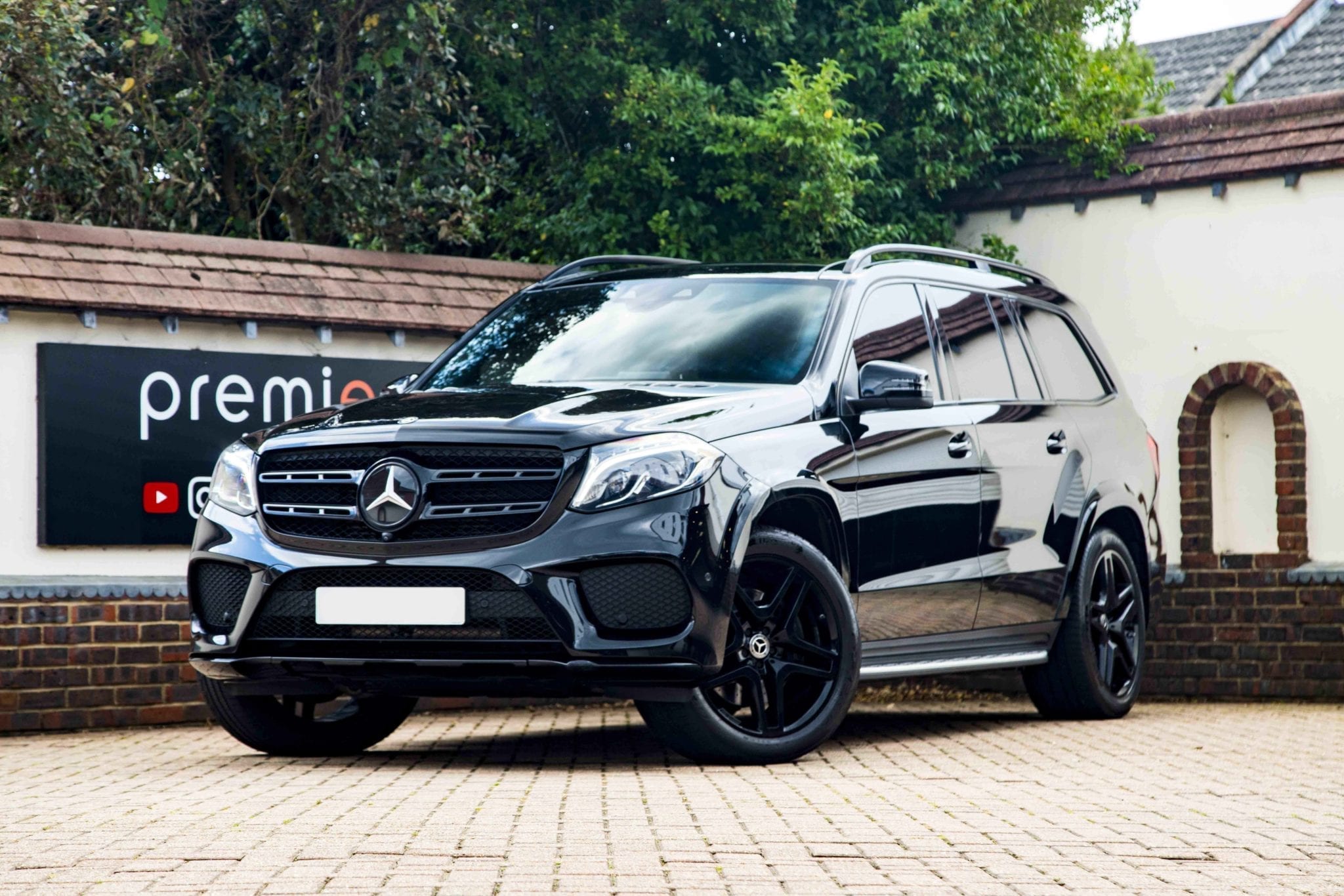 Dealership For Luxury Cars In Dorset - Premier Sports Solutions