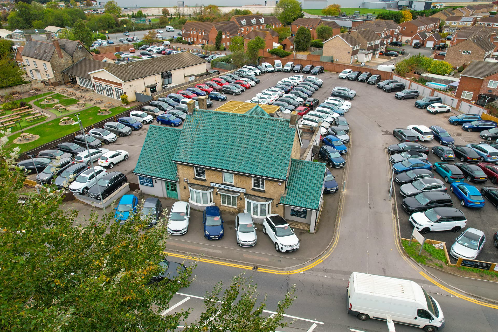 S And R Web Image Nov 2025 1 (1) - S & R Motors (Greenbridge) Ltd