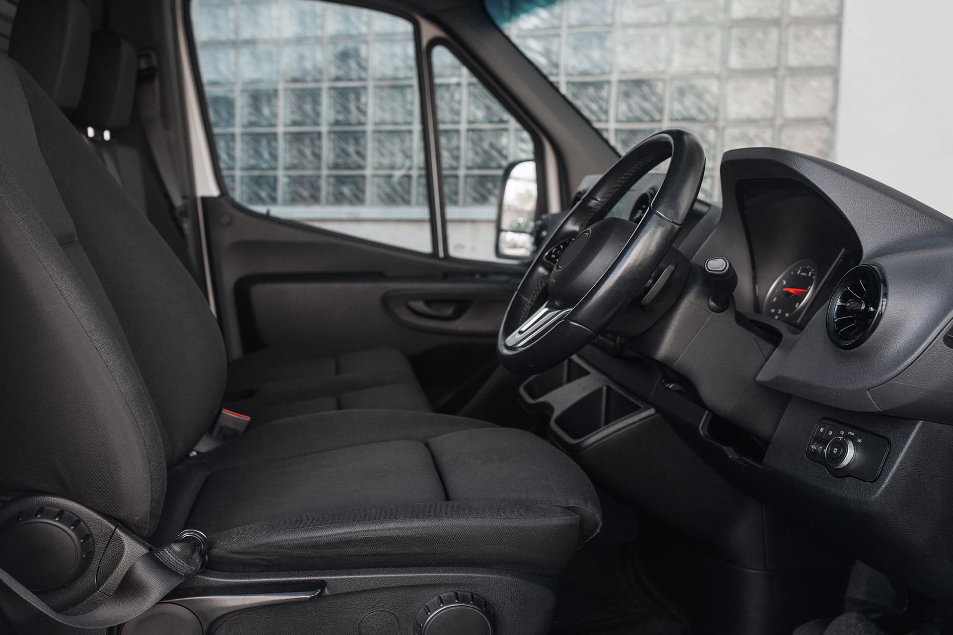 Wheels Van Centres Stock Hero Or Body Image 2 Warranty Hero - Wheels Van Centres Limited