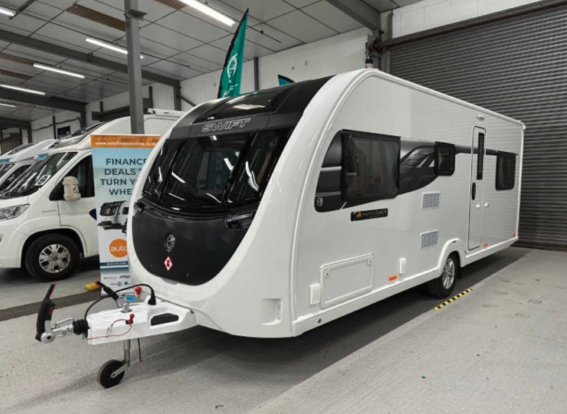 Top Caravans For Families Body Img Swift Mayflower 590 - Tamar Caravans & Motorhomes