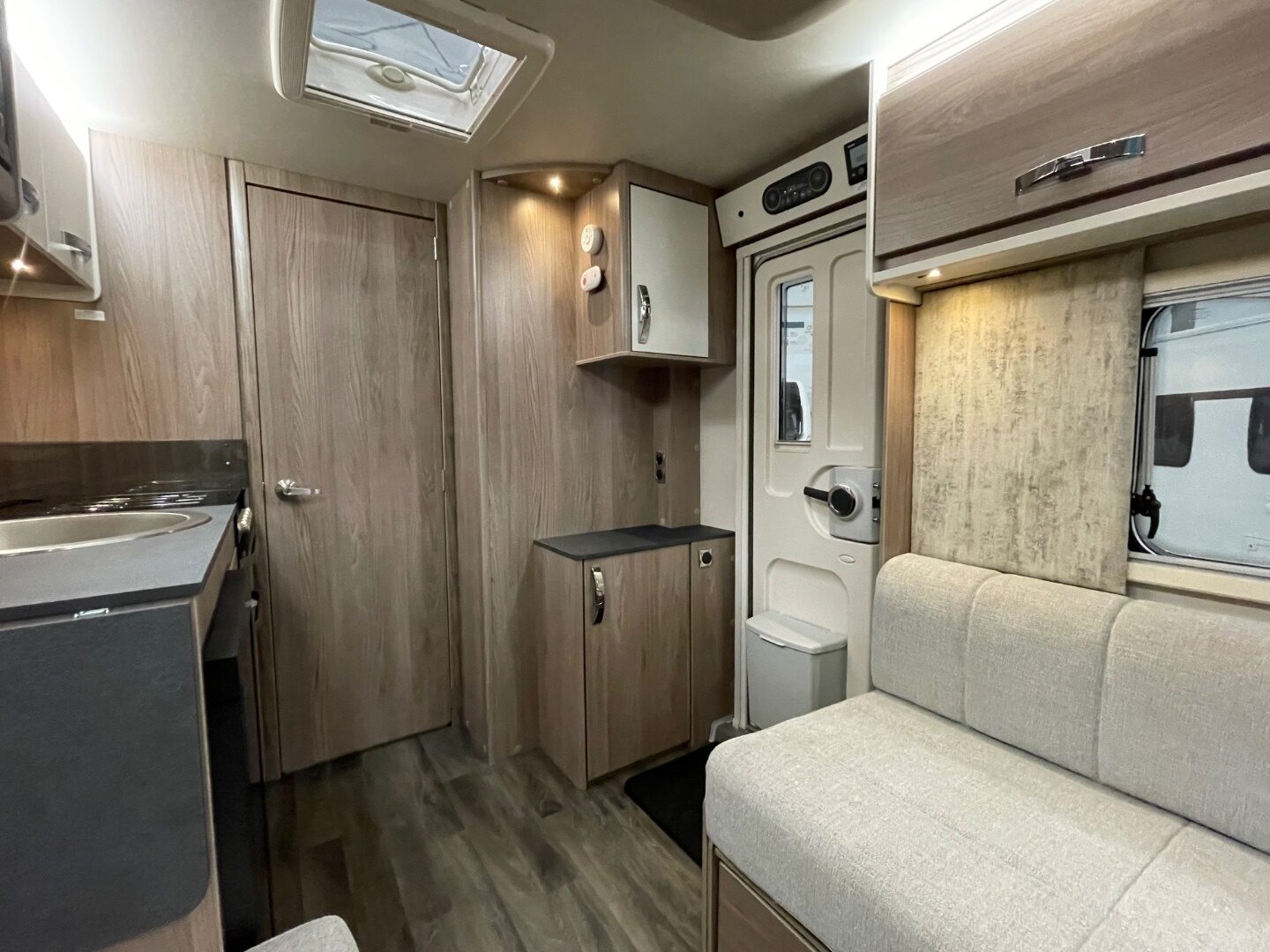 2024 Swift Mayflower Special Edition Page Carousel Img 8 - Tamar Caravans & Motorhomes