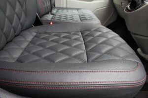 Imgi 37 Bentley 31 - Leighton Vans Limited