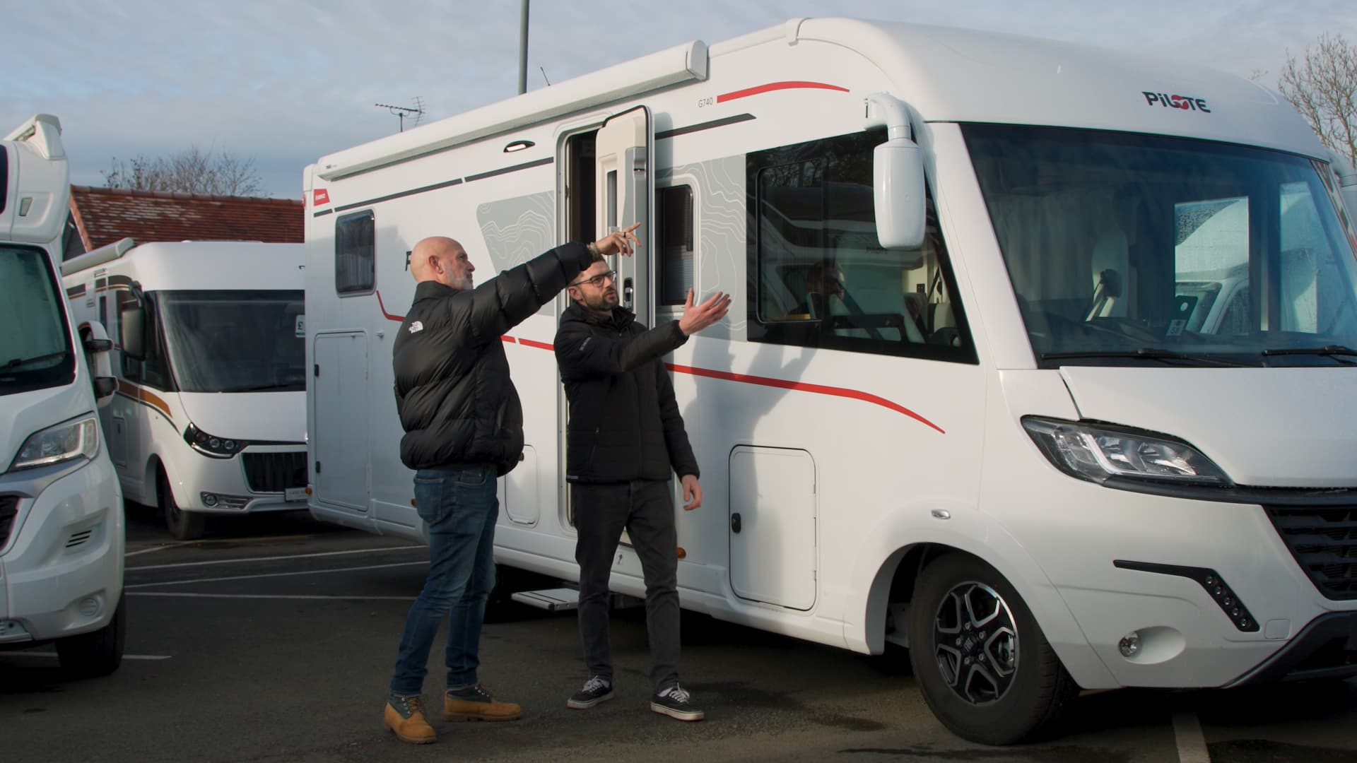 Web Banner 01 Home Page.00 00 15 11.still008 Handover Process - River Motorhomes