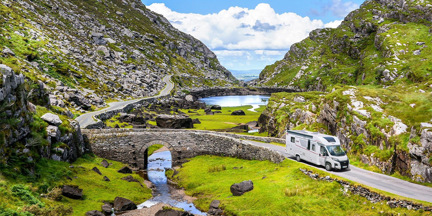 Header Camping Car Profile Pilote Ecosse - River Motorhomes