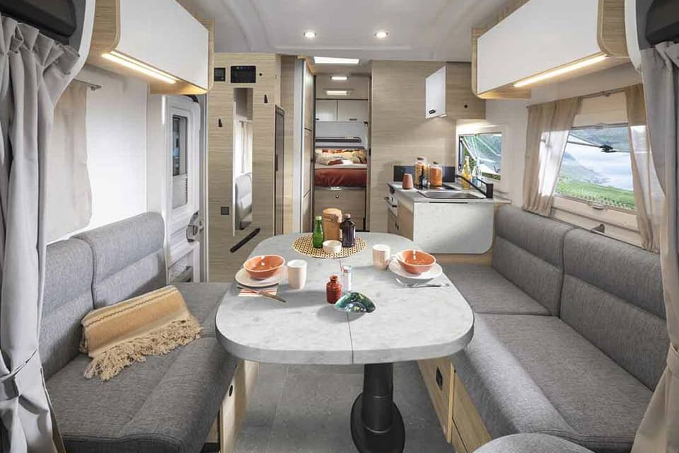 Chausson Low Profile Gallery 10 (1) - River Motorhomes