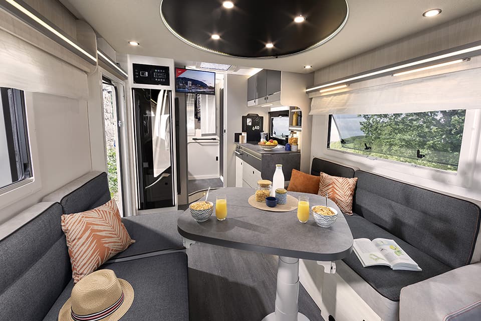 Chausson C Usp Image 2 (1) - River Motorhomes