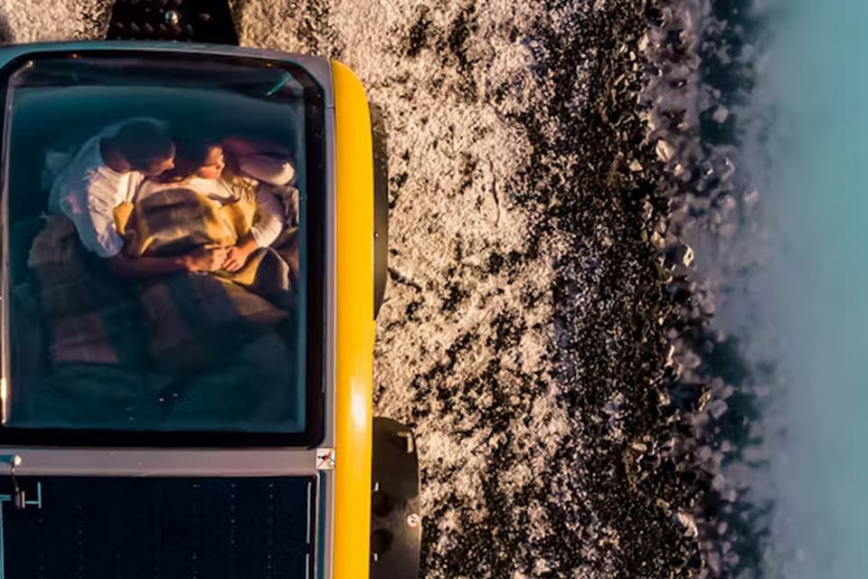 Mink S Usp Image Lush In Luxury (1) - River Motorhomes