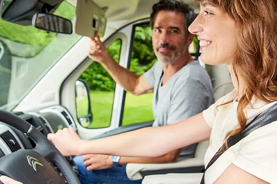 Motorhome 70t Gallery 7 (1) - River Motorhomes