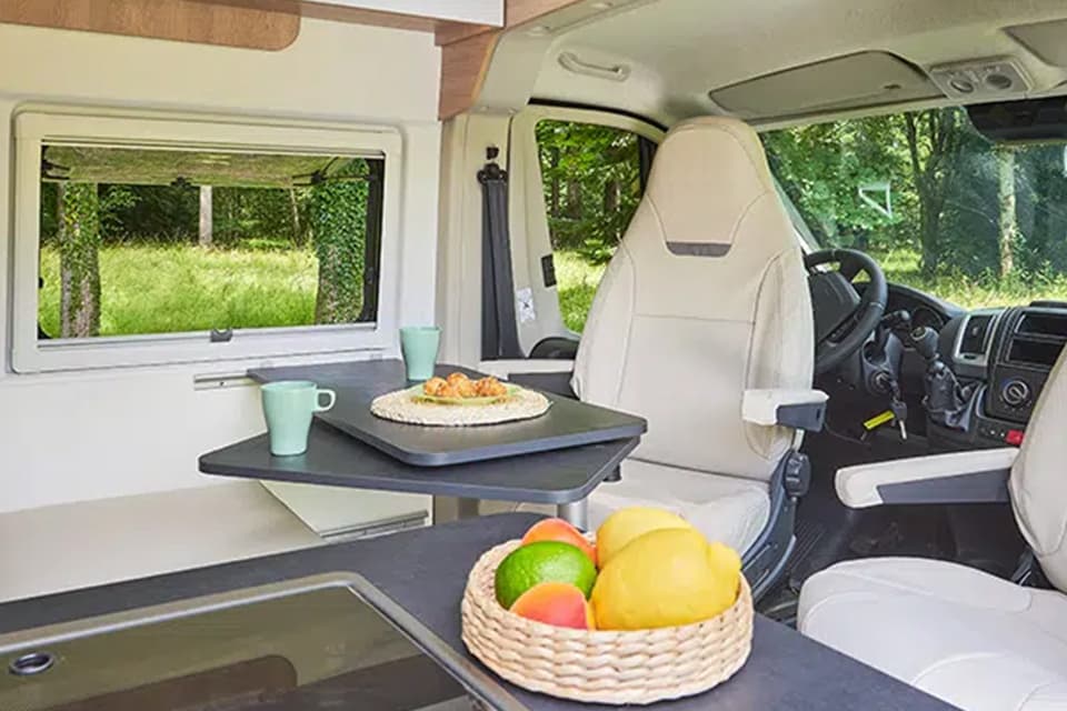 Van 54g Interior Image (1) - River Motorhomes