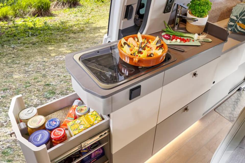 Westfalia Kipling Usp Image Fully Equipped Kitchen (1) - River Motorhomes