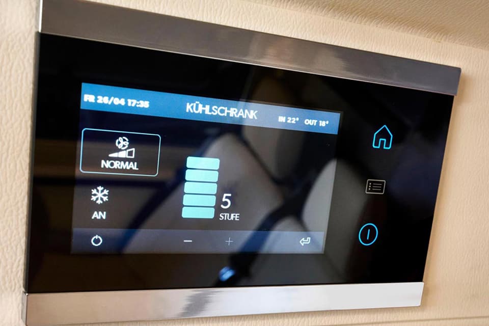 Westfalia Sven Hedin Gallery 10 (1) - River Motorhomes