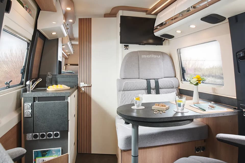 Genius 4x4 Performance Interior Image - River Motorhomes