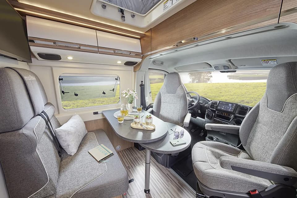 First Class Two Rooms Gallery 4 (1) - River Motorhomes