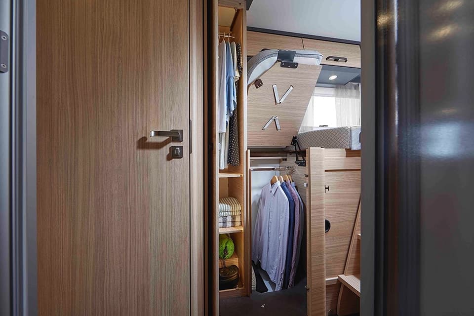 A Class Gallery 8 (1) - River Motorhomes