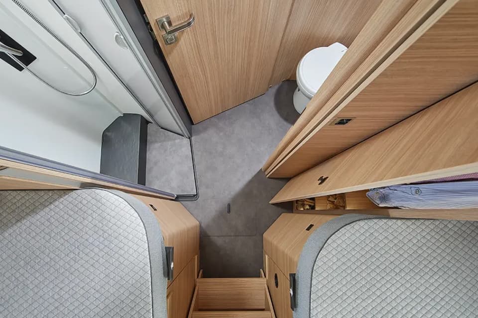 A Class Gallery 1 (1) - River Motorhomes
