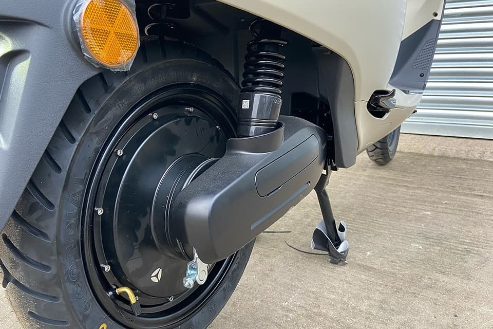 Yadea Owin Gallery 14 (1) - River Motorhomes