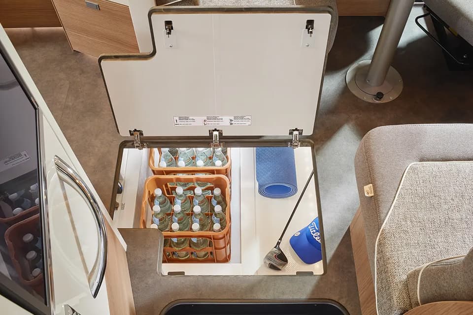 A Class Edition Plus Gallery 8 (1) - River Motorhomes