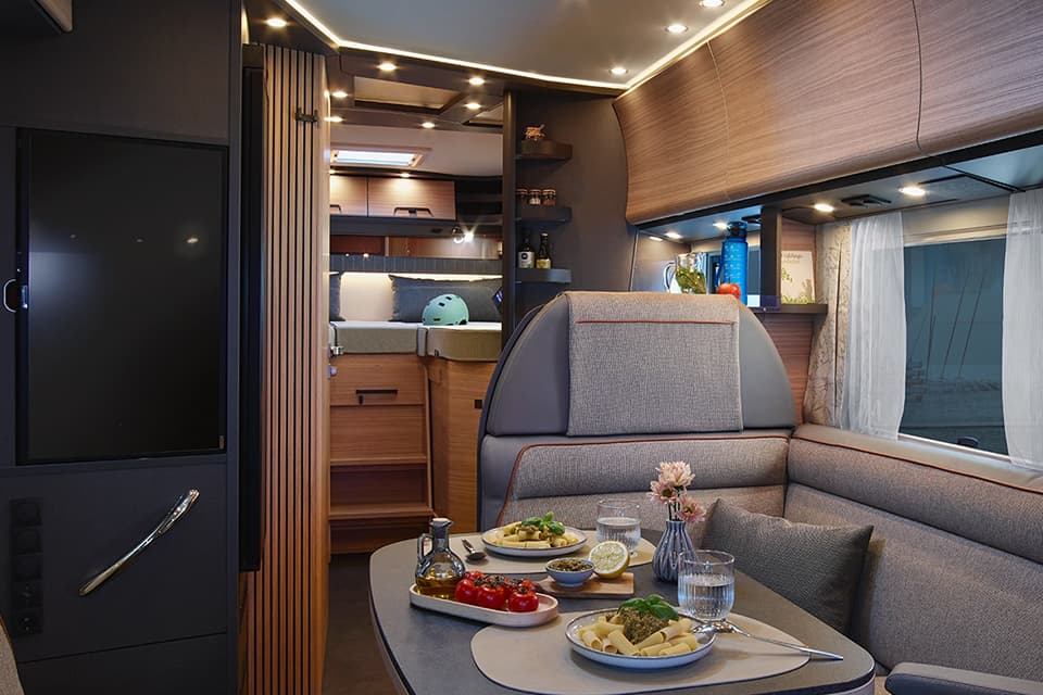 Coachbuilt Gallery 3 (1) - River Motorhomes